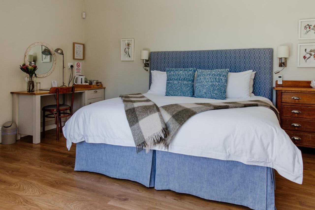Cornerstone Manor Bed & Breakfast Grahamstown Dış mekan fotoğraf